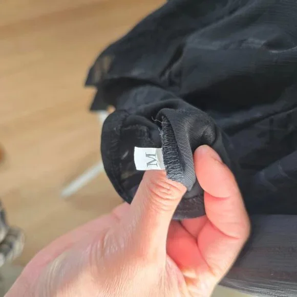 Black long sleeve Romper - Picture 13 of 13